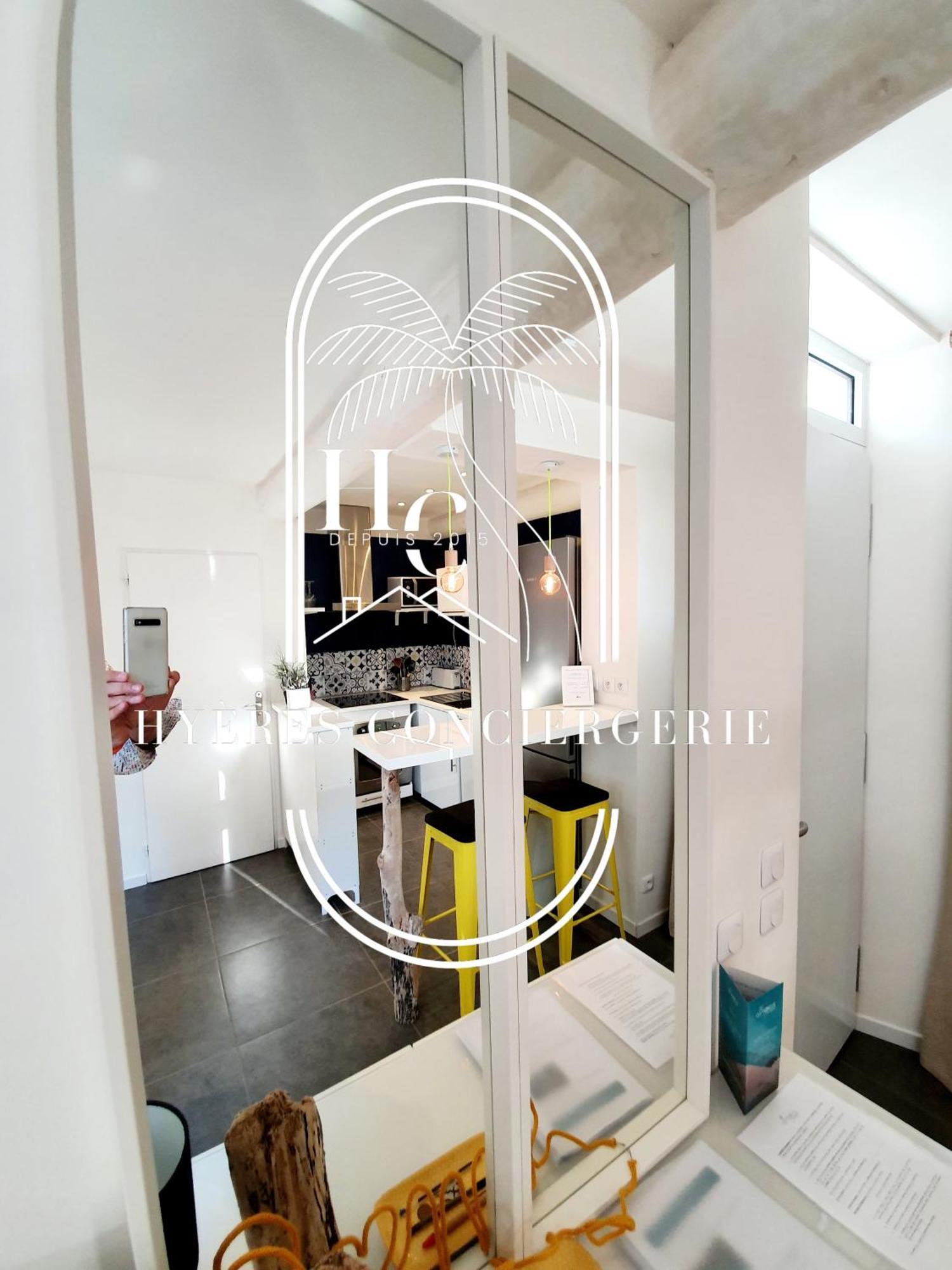 Petit Moulin-T3 Giens-Clim-Parking Apartment Hyeres Ngoại thất bức ảnh